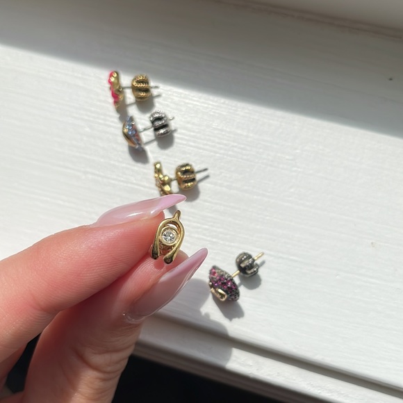 Adorable Juicy couture earring set! - Picture 6 of 7